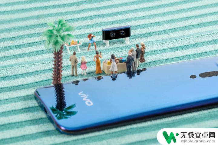 vivo什么手机摄像头从上面出来 vivo 可拆卸镜头手机的优缺点和评测