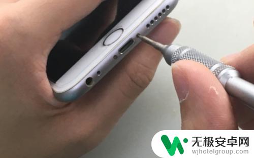 怎样拆苹果6s手机后盖 苹果iPhone 6s拆机步骤详解视频教程