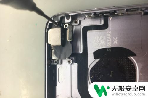 怎样拆苹果6s手机后盖 苹果iPhone 6s拆机步骤详解视频教程