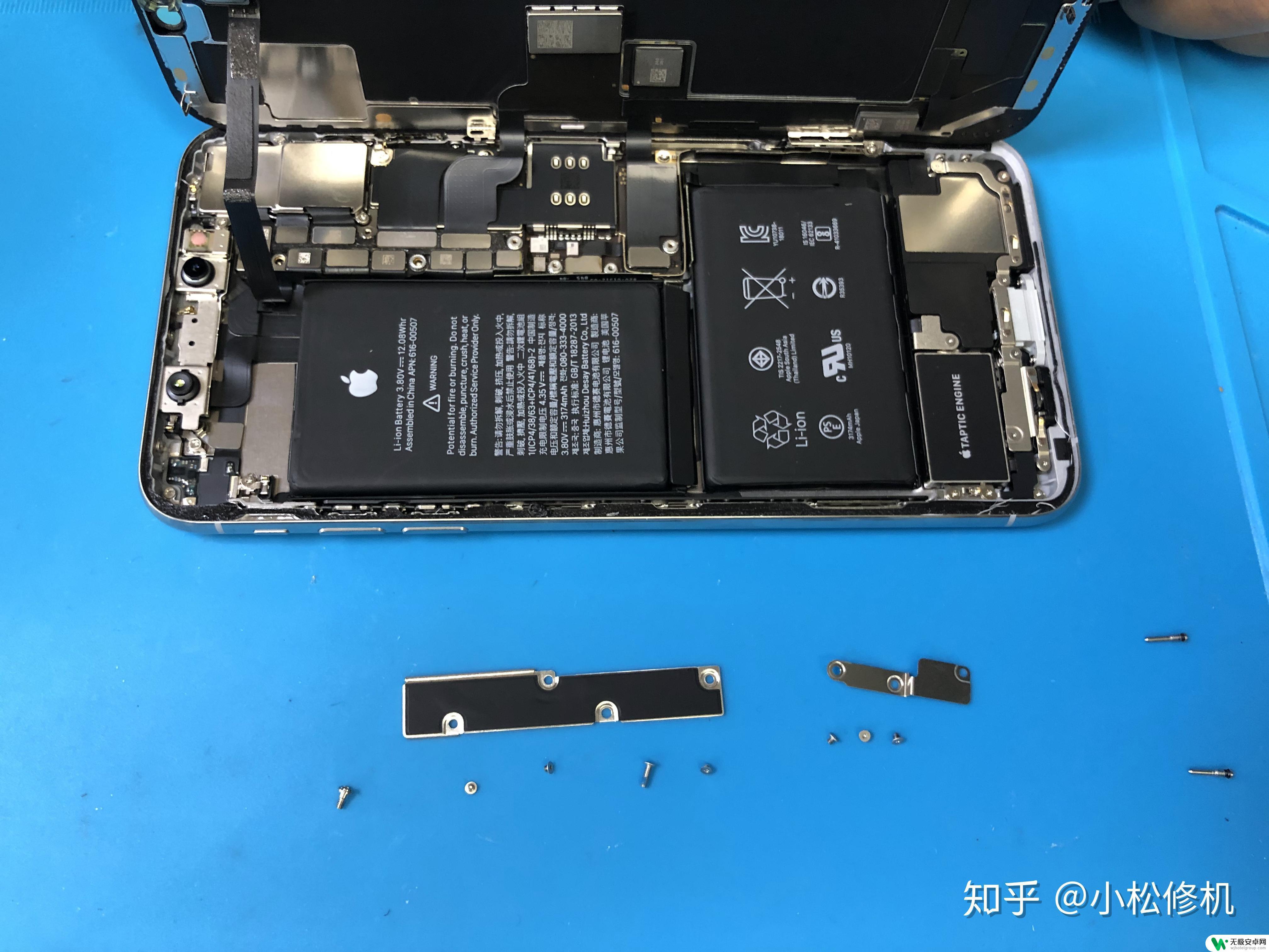 苹果手机主板对不上 iPhone XS Max主板更换后屏幕失灵怎么办