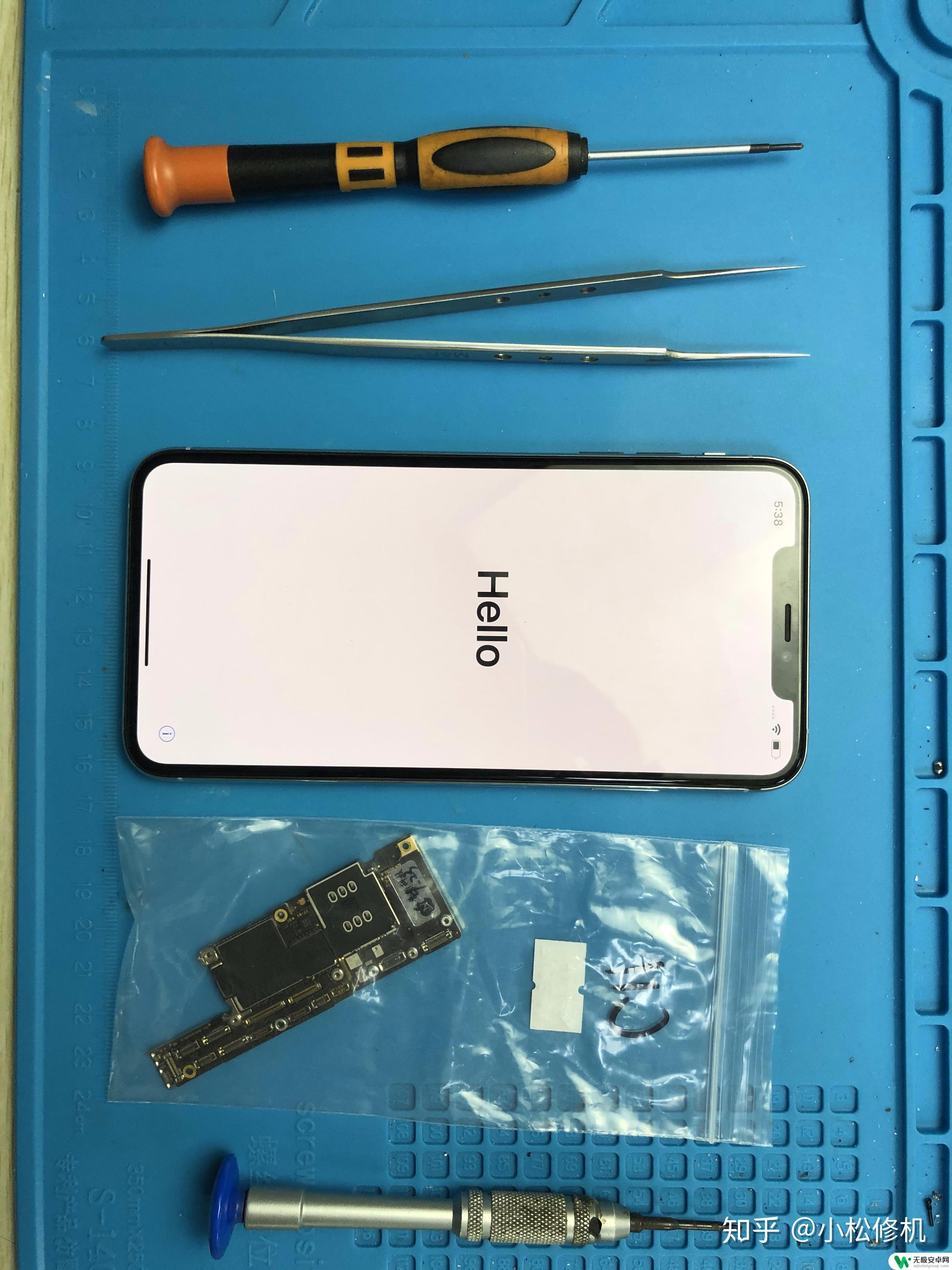 苹果手机主板对不上 iPhone XS Max主板更换后屏幕失灵怎么办