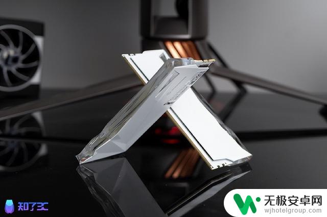 NVIDIA RTX4060首发评测：1080P光追游戏显卡的超高性价比！