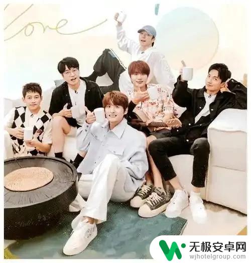 再就业男团五一重聚:唱响青春记忆