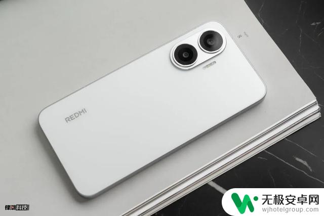 现在购买手机,感觉不必再追求旗舰级产品