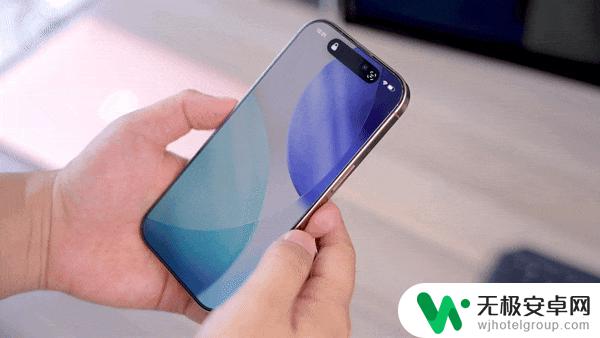 iOS 26再次更新！苹果左右脑继续斗智斗勇