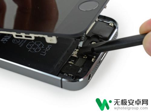 苹果手机se如何拆电池 iPhone SE电池更换注意事项