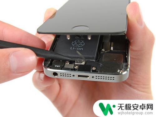 苹果手机se如何拆电池 iPhone SE电池更换注意事项