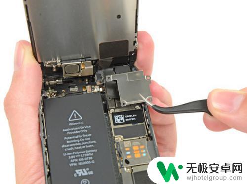 苹果手机se如何拆电池 iPhone SE电池更换注意事项