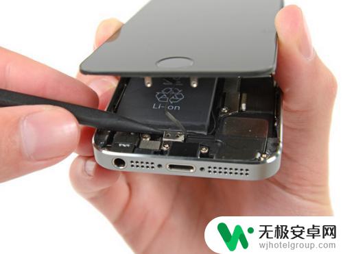 苹果手机se如何拆电池 iPhone SE电池更换注意事项