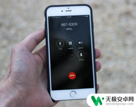 苹果手机打不出去电话什么原因 iPhone手机无法拨号是怎么回事