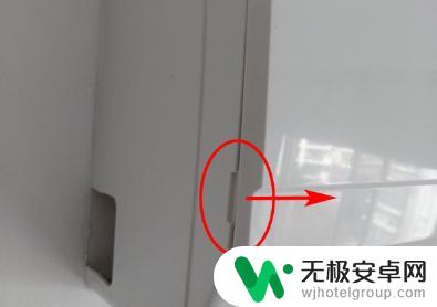 怎样用手机关空调遥控器 怎么手动调节空调温度