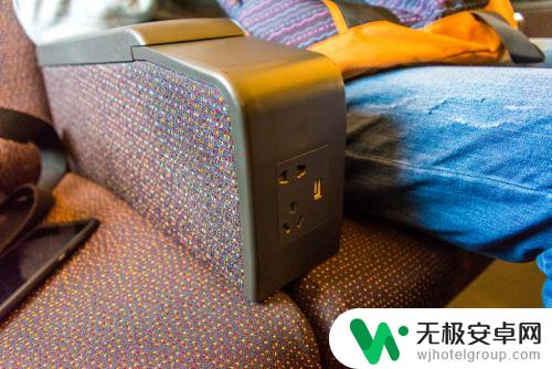 苹果12如何用手机充电 苹果12没有充电器如何充电