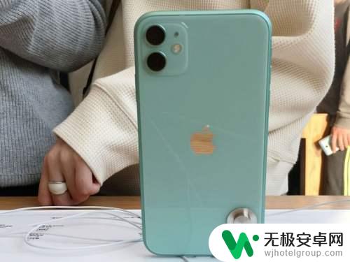 苹果12如何用手机充电 苹果12没有充电器如何充电