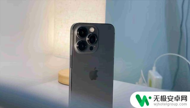 iOS 18.5亲测一周:老iPhone 13焕发新生,流畅如飞!