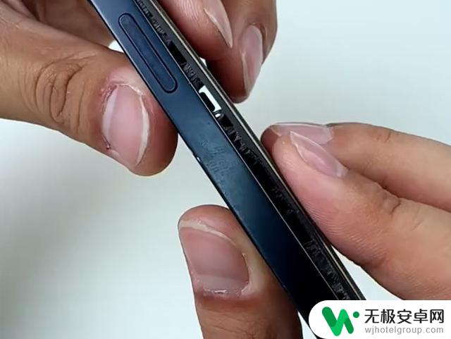 为什么老手机电池会膨胀？解析原因和解决方法