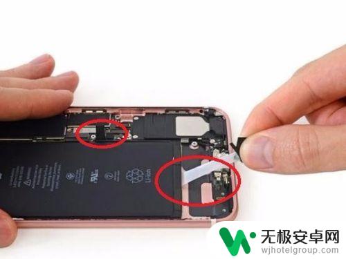 苹果手机电板怎么开 iphone7plus拆机换电池（电板）实用指南