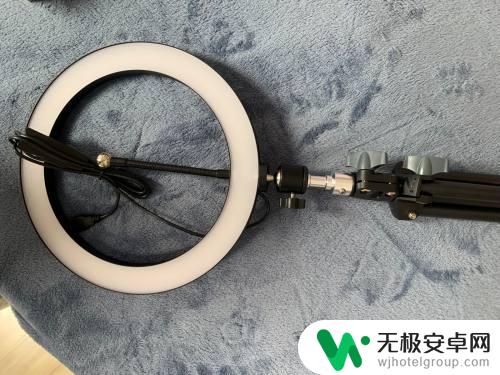 支架安装视频手机 手机直播支架的安装步骤