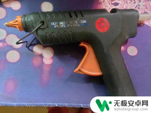 手机怎么断了耳机孔 耳机插头断了怎么取出来